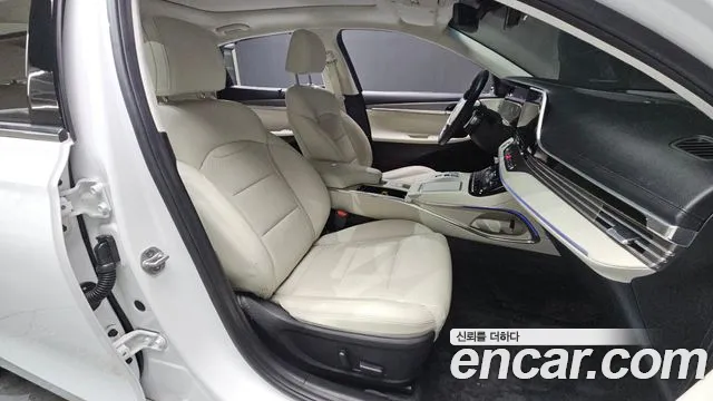 Hyundai Grandeur New — Фото автомобиля 11