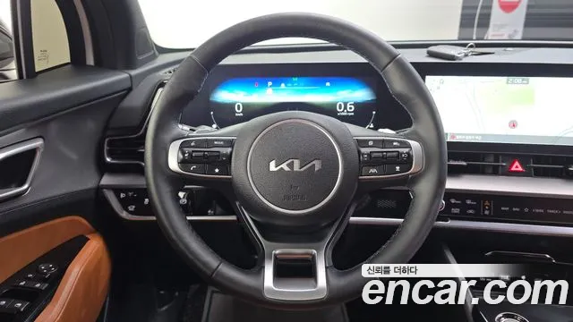Kia Sportage Sportage 5-е поколение Бензин 1.6 турбо 2WD — Фото автомобиля 14