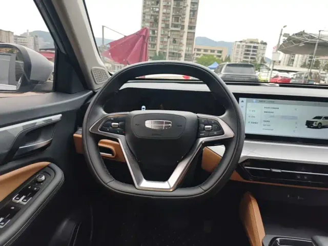 Geely Haoyue PRO — Фото автомобиля 10