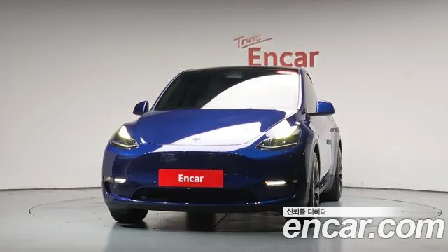 Tesla Model Y — Фото автомобиля 2