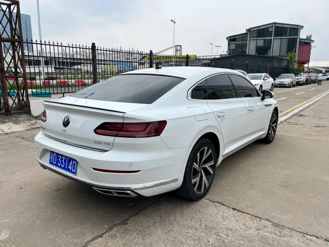 Volkswagen CC — Фото автомобиля 12