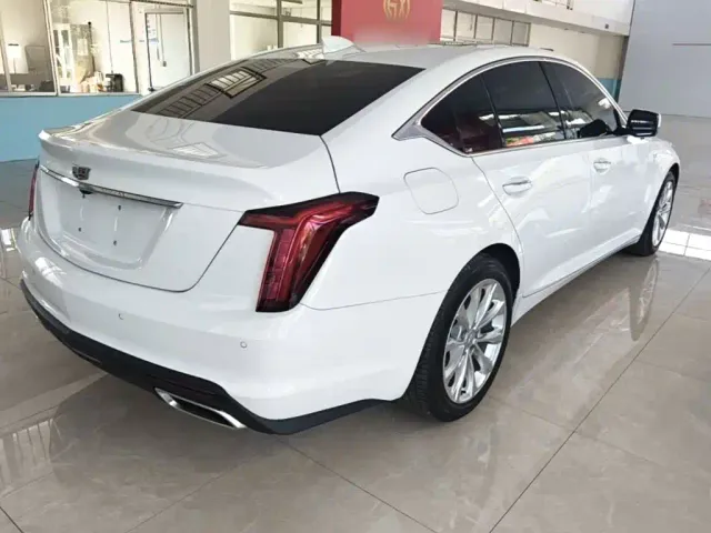 Cadillac CT5 — Фото автомобиля 6