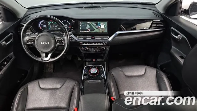 Kia Niro — Фото автомобиля 10