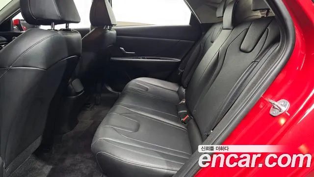 Hyundai AVANTE Avante (CN7) — Фото автомобиля 12