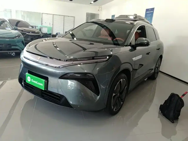Фотография автомобиля — BYD Tang L