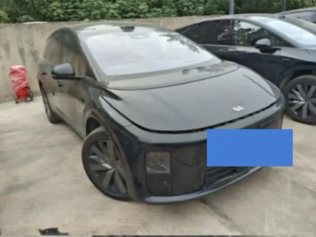 Фотография автомобиля — Li Auto i8