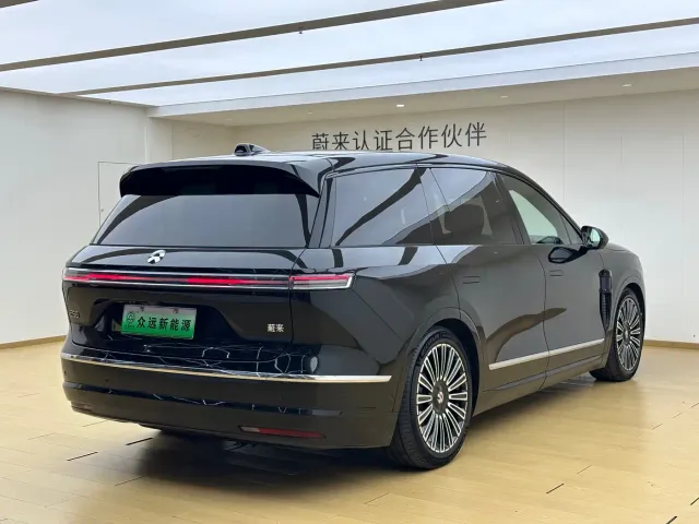 Nio ES8 — Фото автомобиля 25