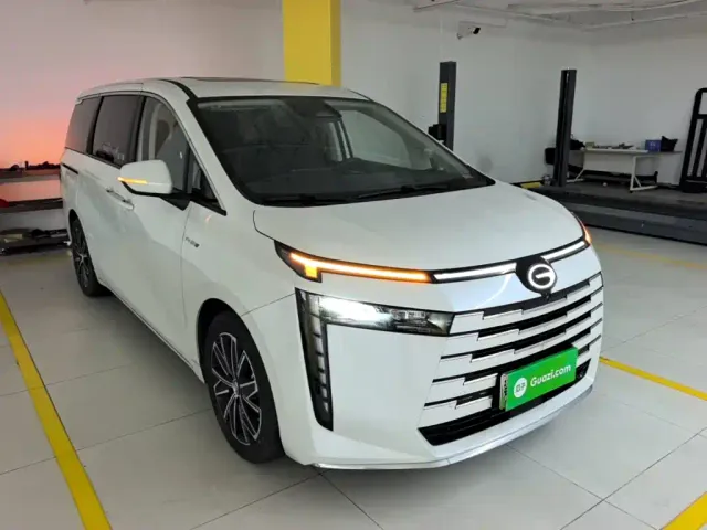 GAC Trumpchi E8 — Фото автомобиля 3
