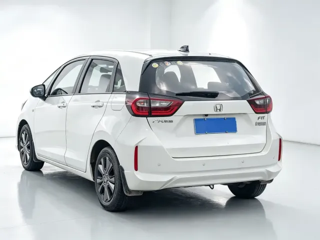 Honda Fit — Фото автомобиля 7
