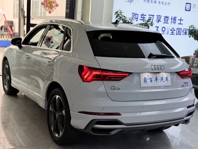 Audi Q3 — Фото автомобиля 10