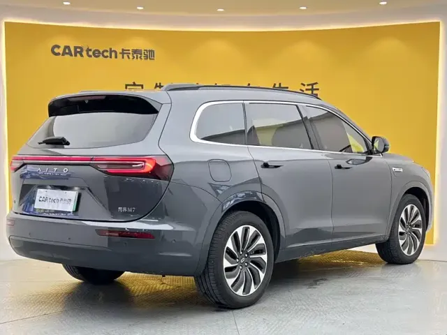Aito M7 — Фото автомобиля 4