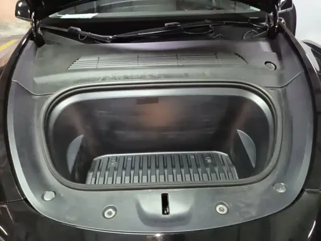 Tesla Model Y — Фото автомобиля 19