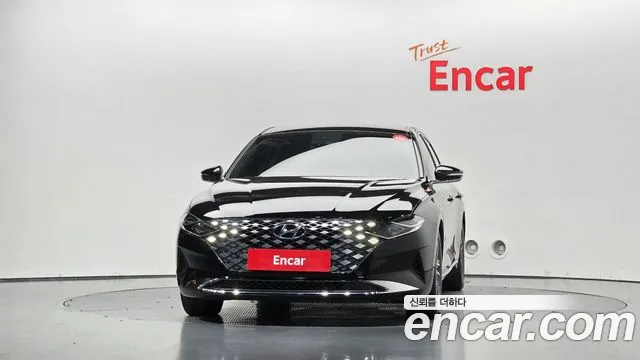 Hyundai Grandeur New — Фото автомобиля 3