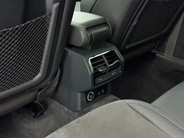 Audi Q3 — Фото автомобиля 12