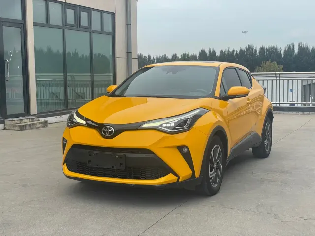 Фотография автомобиля — Toyota C-HR