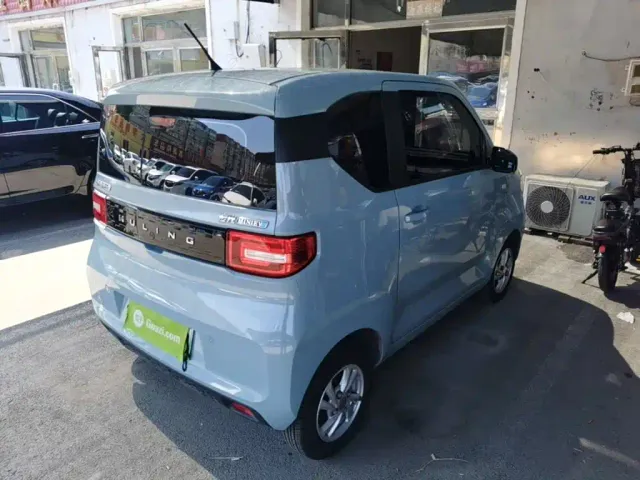 Wuling Hongguang Mini EV — Фото автомобиля 6