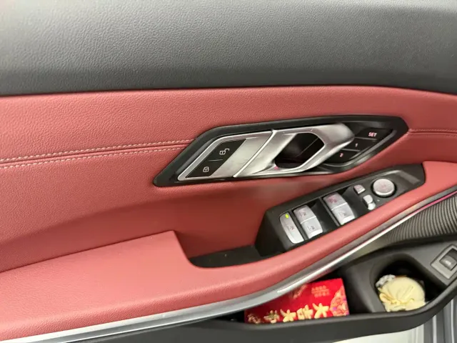 BMW 3 Series — Фото автомобиля 3