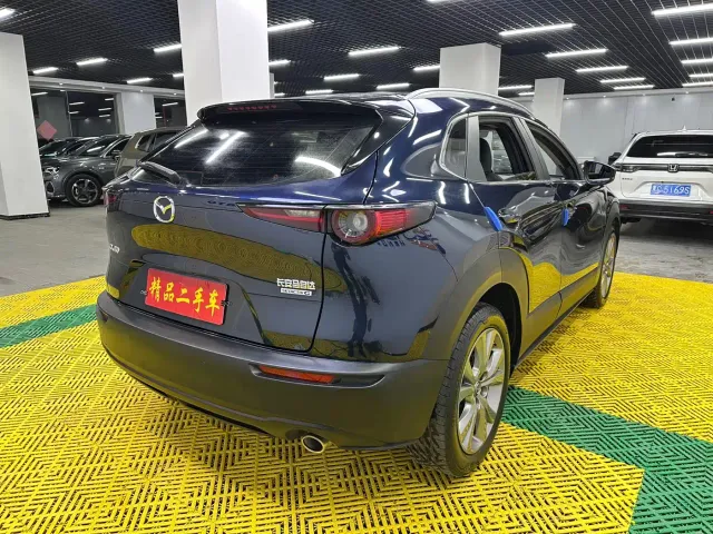 Mazda CX-30 — Фото автомобиля 4