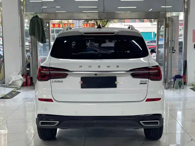 Roewe RX5 — Фото автомобиля 4