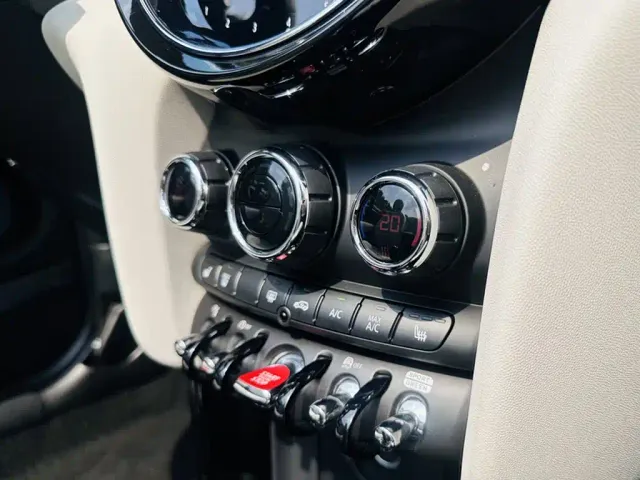 MINI Hatch — Фото автомобиля 4