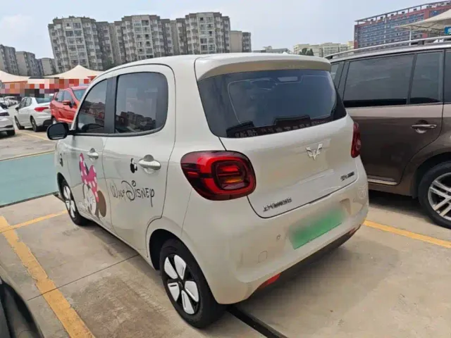 Wuling Hongguang Mini EV — Фото автомобиля 4