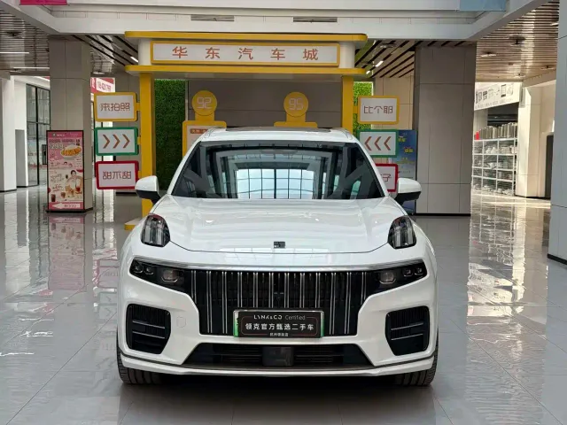 Lynk & Co 09 — Фото автомобиля 2