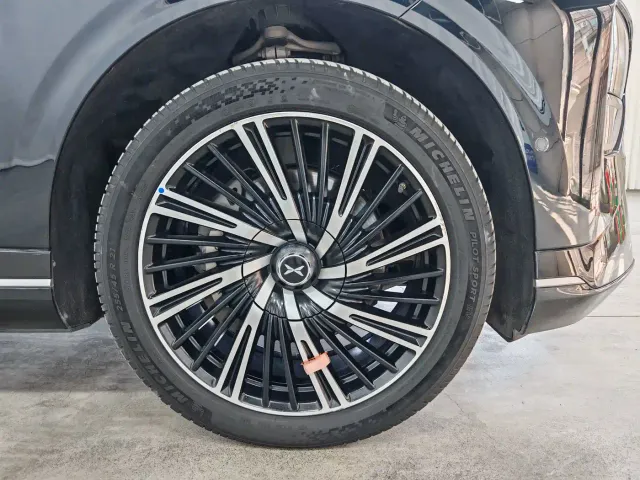 Xpeng G9 — Фото автомобиля 15