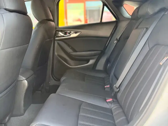 Mazda CX-4 — Фото автомобиля 11