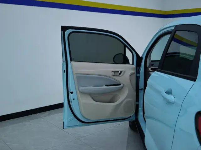 Leapmotor T03 — Фото автомобиля 7