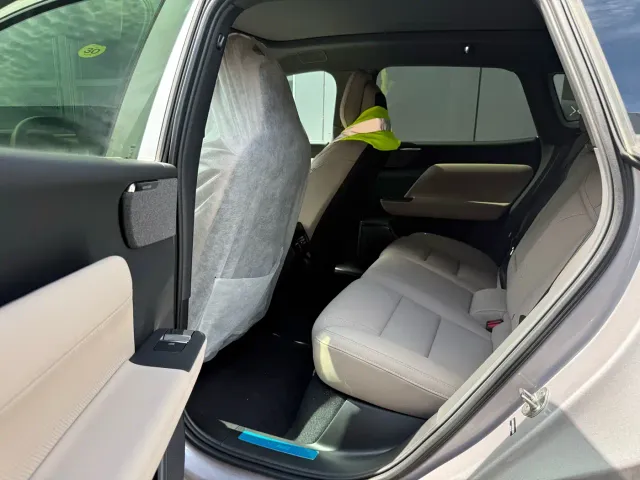 Volvo XC70 Plug-in Hybrid — Фото автомобиля 6