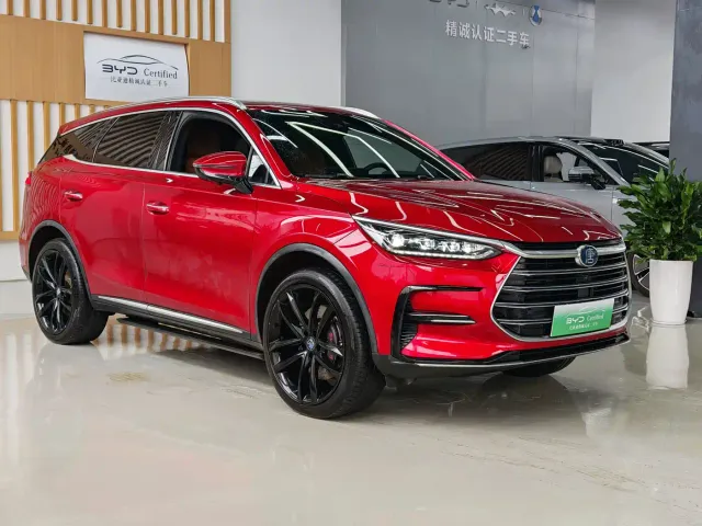 BYD Tang — Фото автомобиля 14