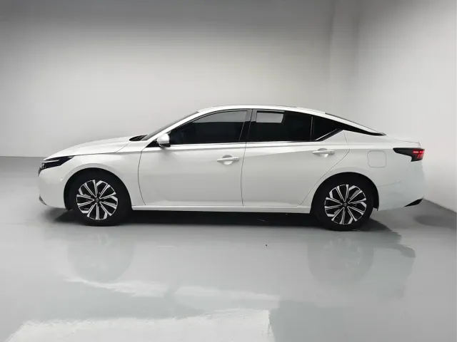 Nissan Teana — Фото автомобиля 6