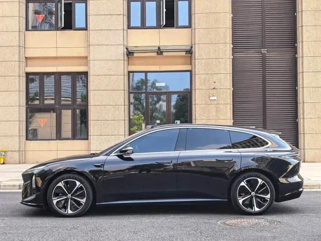Nio ET5 Touring — Фото автомобиля 8