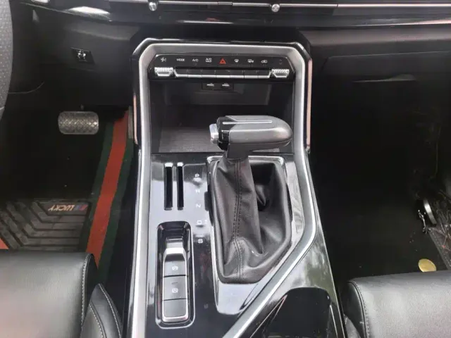 Wuling Asta — Фото автомобиля 16
