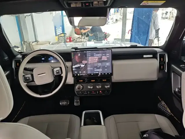 iCAR V23 — Фото автомобиля 9