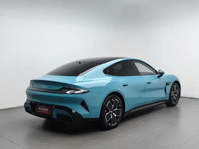 Xiaomi SU7 — Фото автомобиля 2