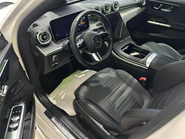 Mercedes-Benz C-Class — Фото автомобиля 4