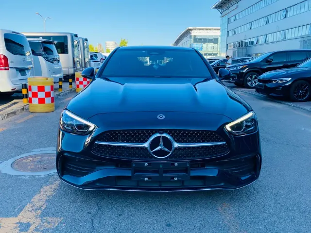 Mercedes-Benz C-Class — Фото автомобиля 2