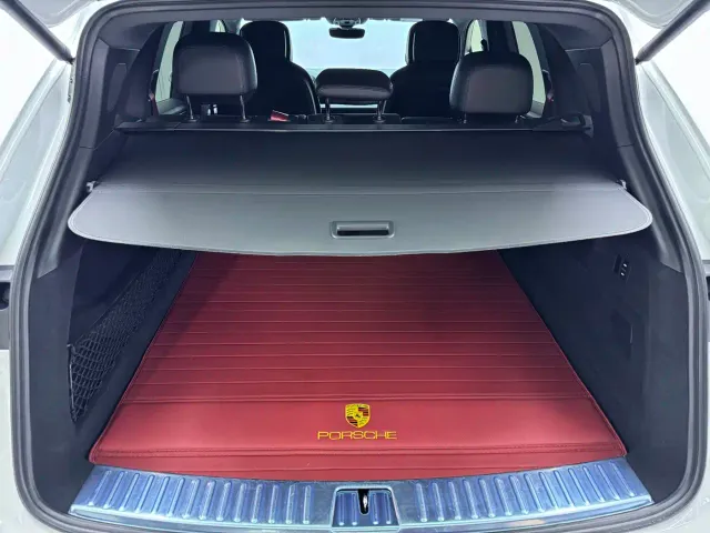 Porsche Cayenne — Фото автомобиля 16