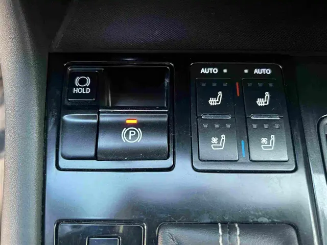 Lexus RX — Фото автомобиля 22