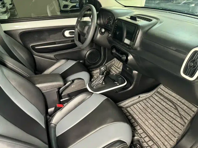 Roewe Clever — Фото автомобиля 14