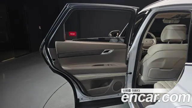 Genesis GV80 2.5T Бензин AWD — Фото автомобиля 25