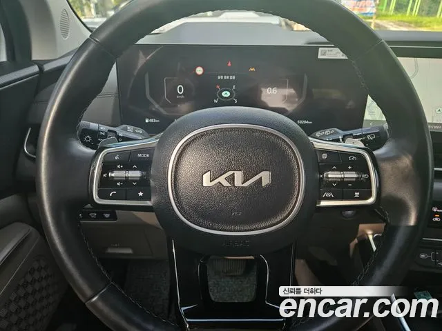Kia Carnival Generation 4 — Фото автомобиля 8