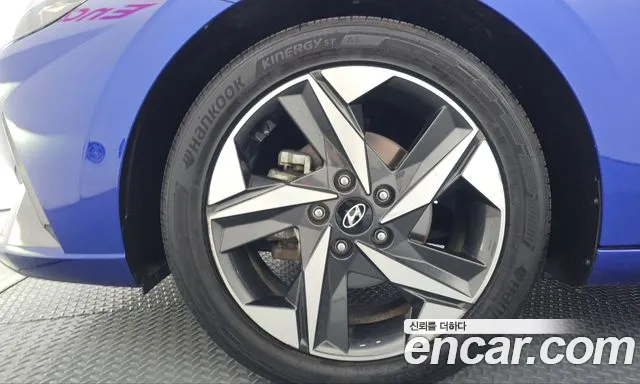 Hyundai Avante CN7 — Фото автомобиля 5