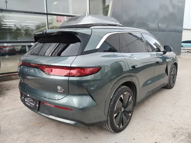 BYD Tang L — Фото автомобиля 9