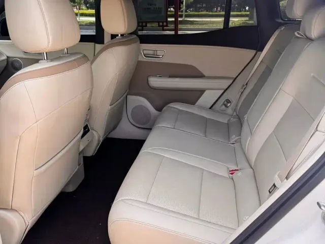 Toyota BoZhi 3X — Фото автомобиля 18