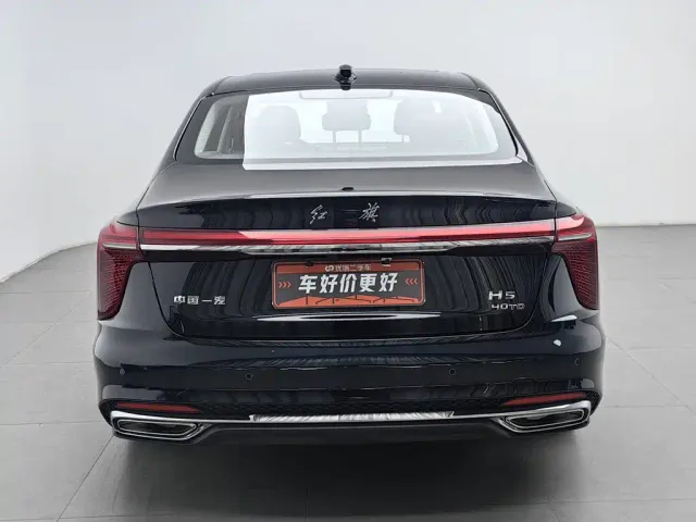 Hongqi H5 — Фото автомобиля 4