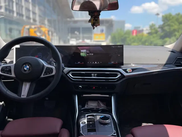 BMW 3 Series — Фото автомобиля 8