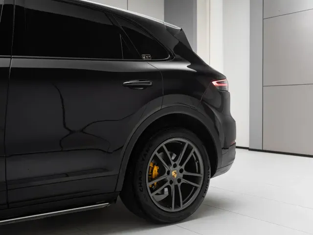 Porsche Cayenne — Фото автомобиля 9