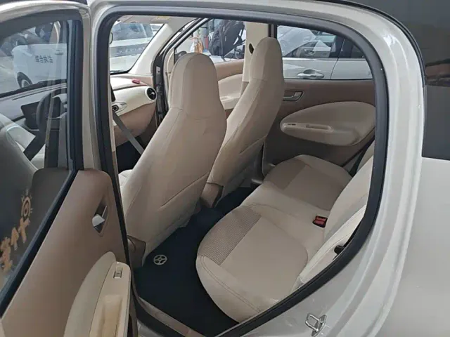 Wuling Hongguang Mini EV — Фото автомобиля 16